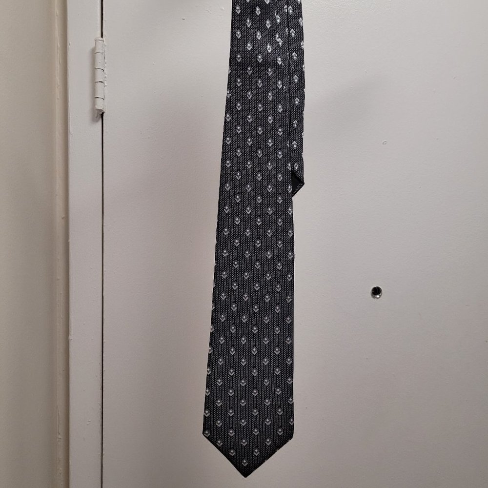 GENTLY USED, VINTAGE, J.G. HOOK NECK TIE!!!